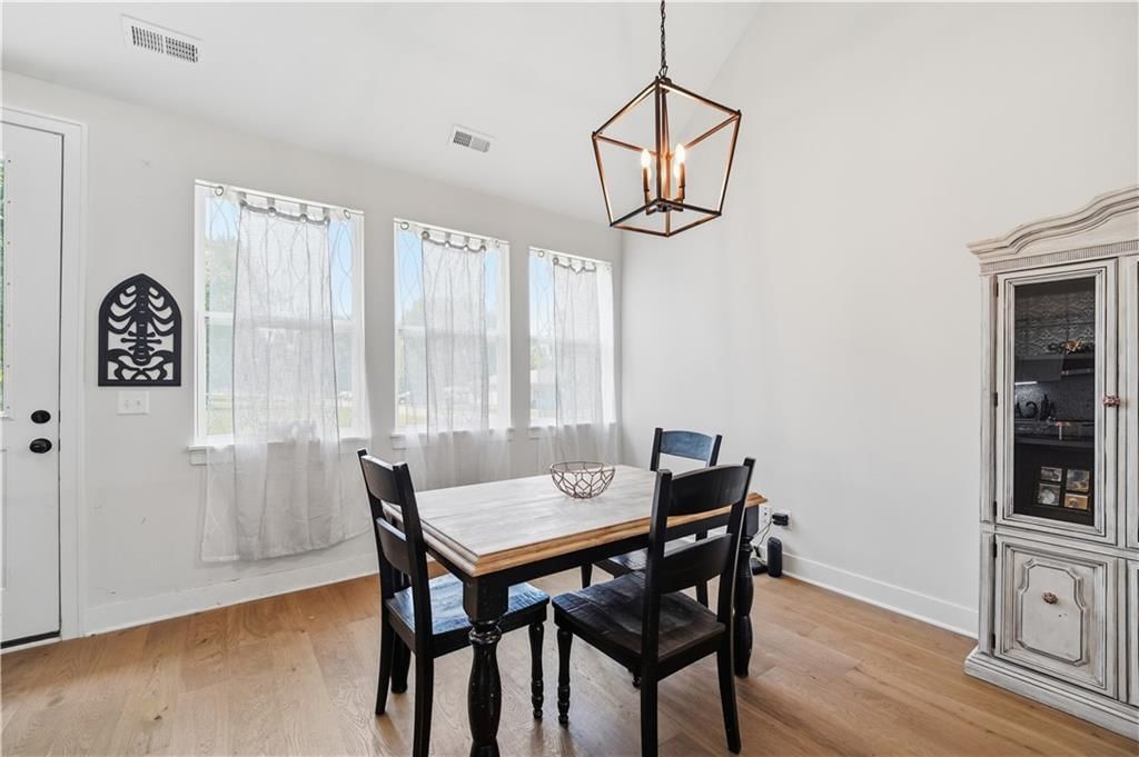 413 W Walnut Street — photo 16