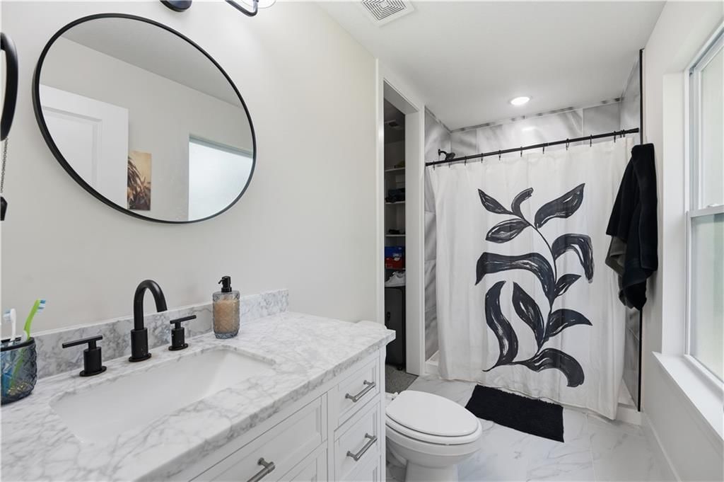 413 W Walnut Street — photo 23