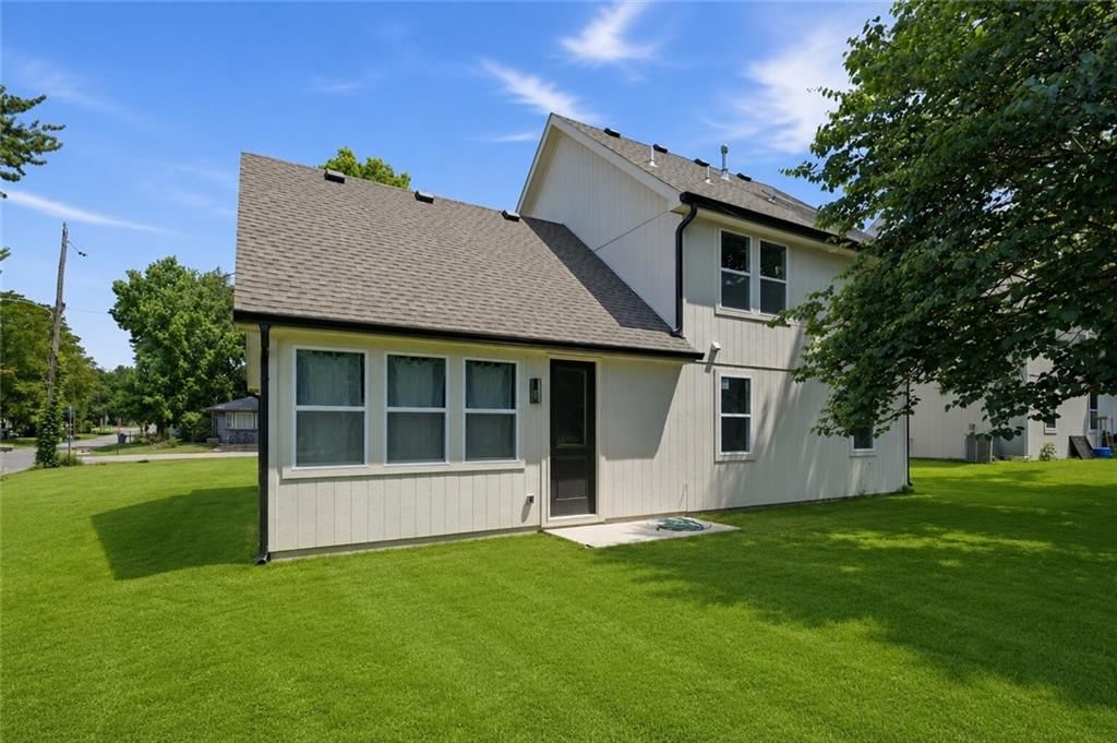 413 W Walnut Street — photo 36