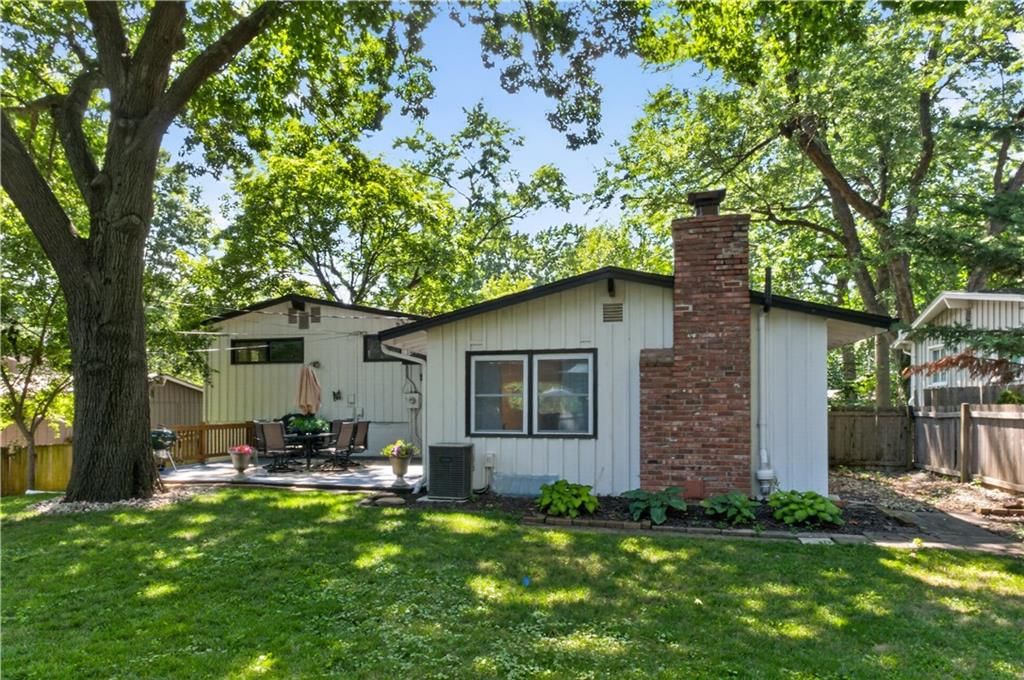 7927 Windsor Street — photo 27