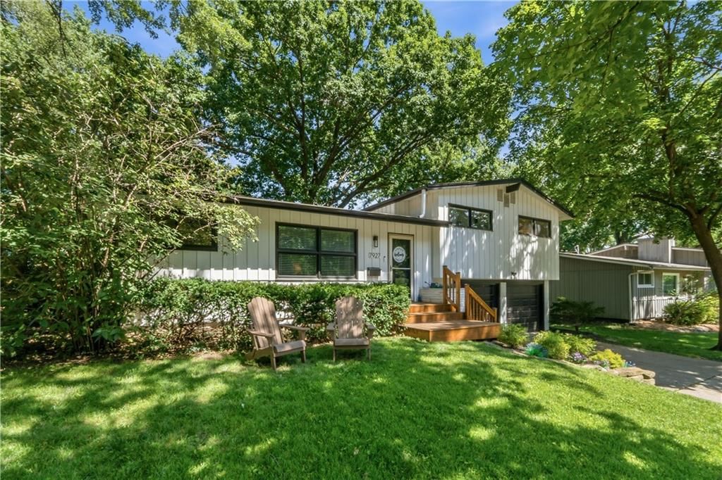 7927 Windsor Street — photo 37