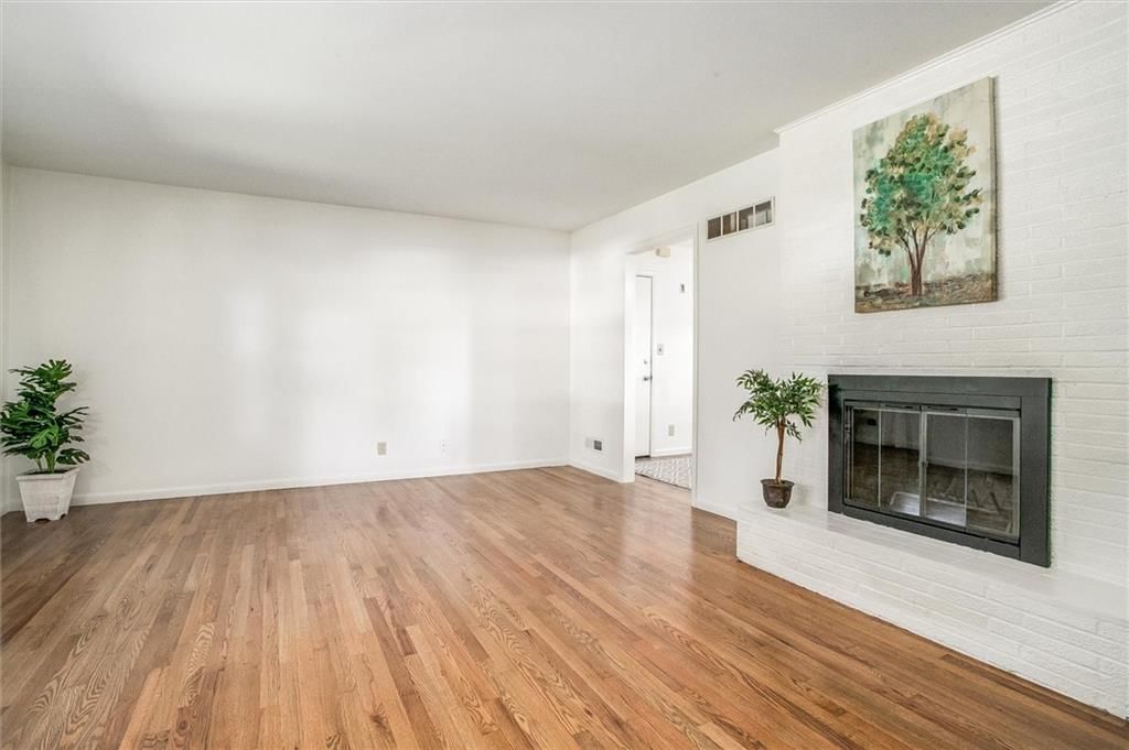 8701 Marty Street — photo 4