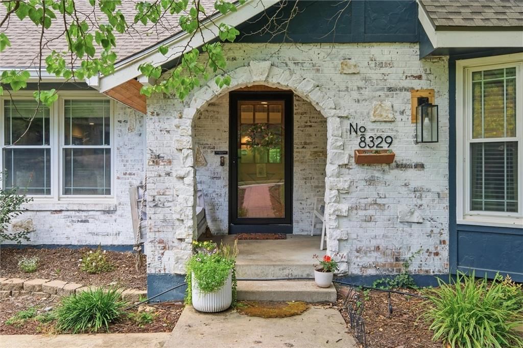 8329 Rosehill Road — photo 7