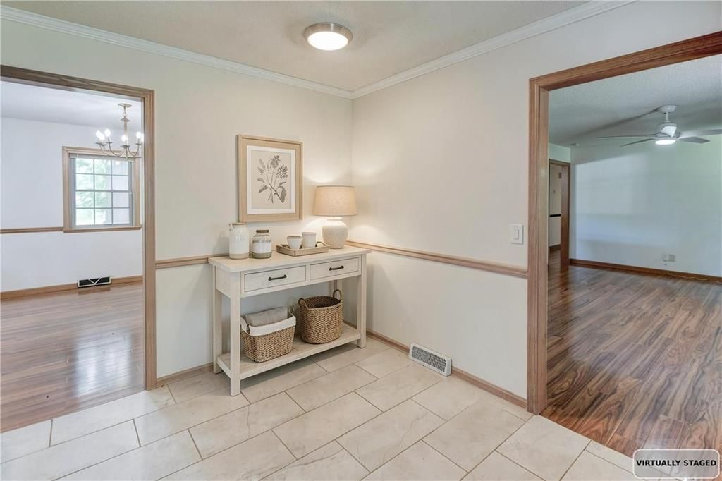 2400 NW 86th Terrace — photo 9