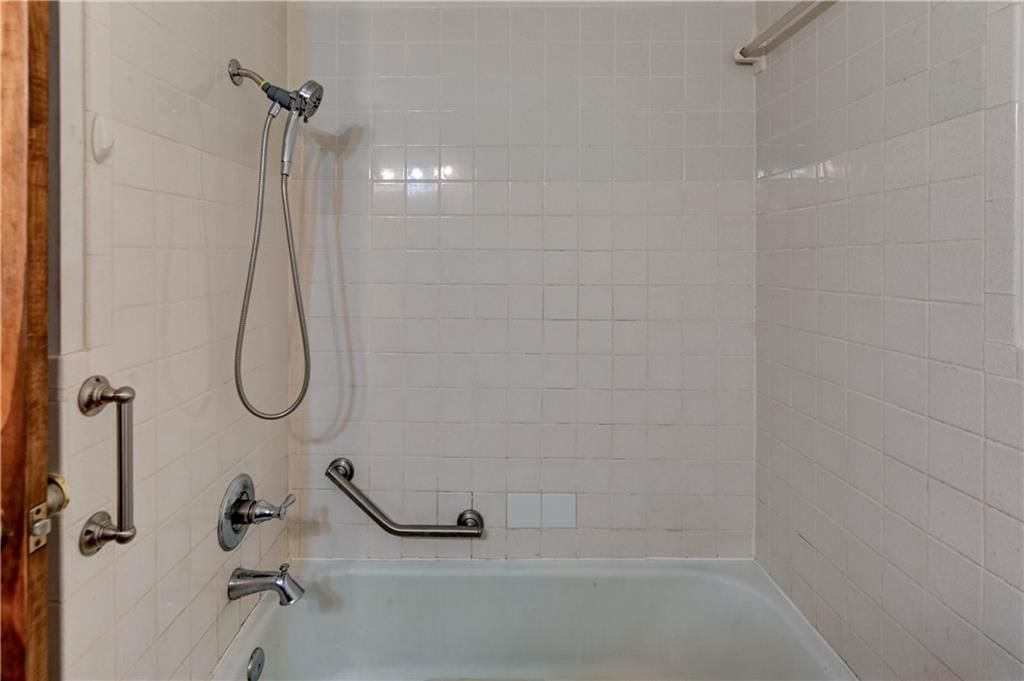 2400 NW 86th Terrace — photo 51