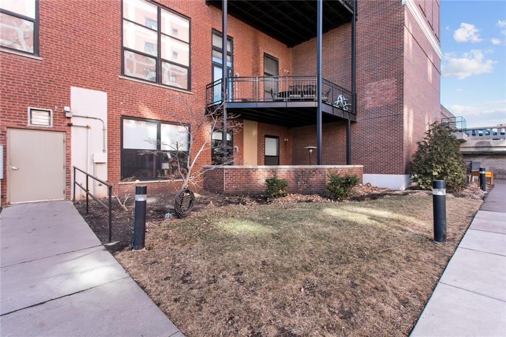 2029 Grand Boulevard — photo 31