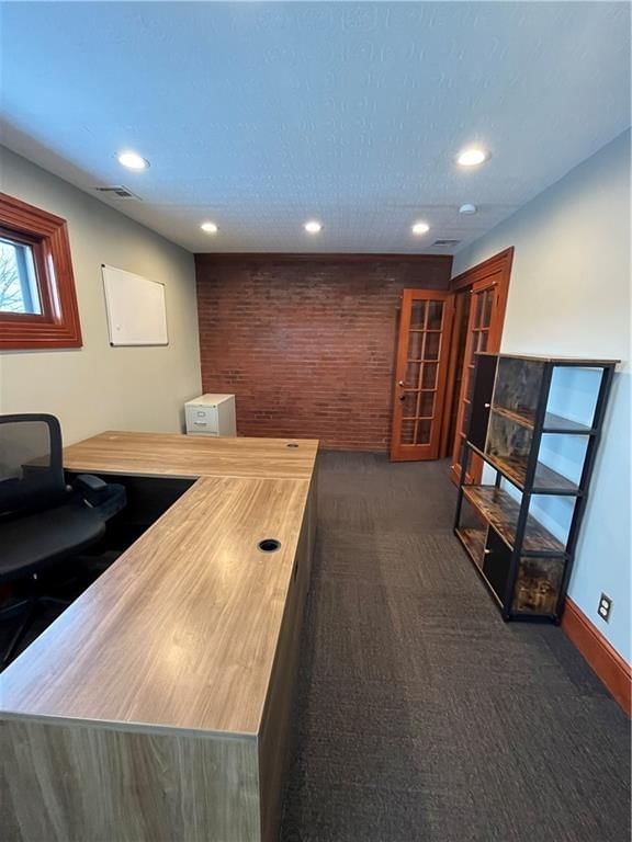 2526 Holmes Street — photo 1