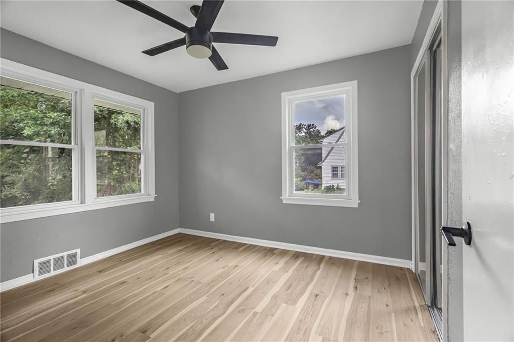 1400 E 76th Terrace — photo 13