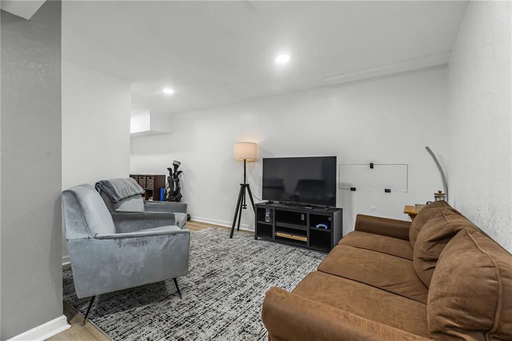 1400 E 76th Terrace — photo 17