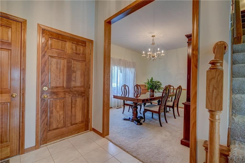 Photo 15 of 60 - 512 Canterbury Lane, Lee's Summit, MO 64063