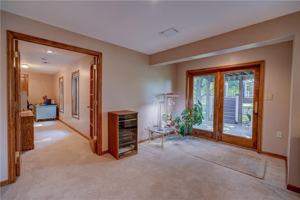 Photo 56 of 60 - 512 Canterbury Lane, Lee's Summit, MO 64063