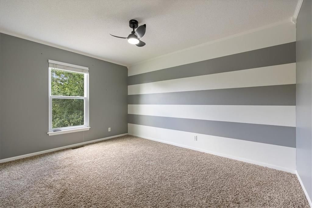 1045 E PUMPKIN RIDGE Street — photo 13
