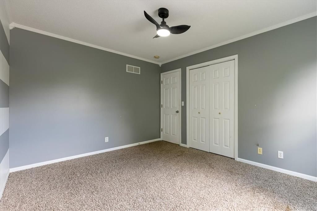 1045 E PUMPKIN RIDGE Street — photo 14