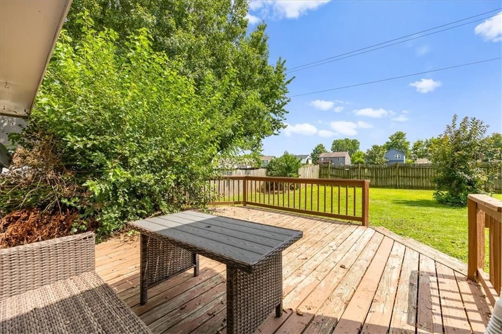 1045 E PUMPKIN RIDGE Street — photo 22