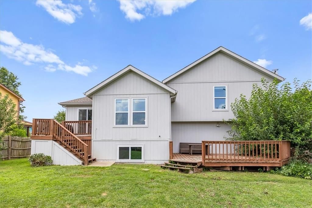 1045 E PUMPKIN RIDGE Street — photo 23