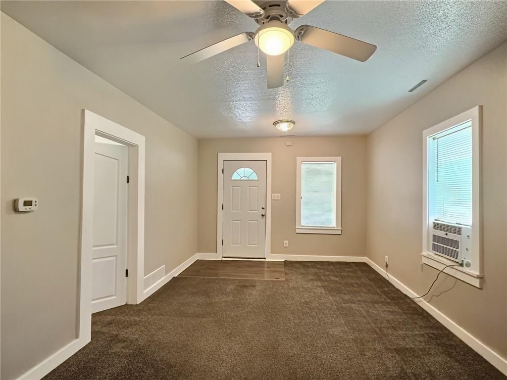 125 Walnut Street — photo 13