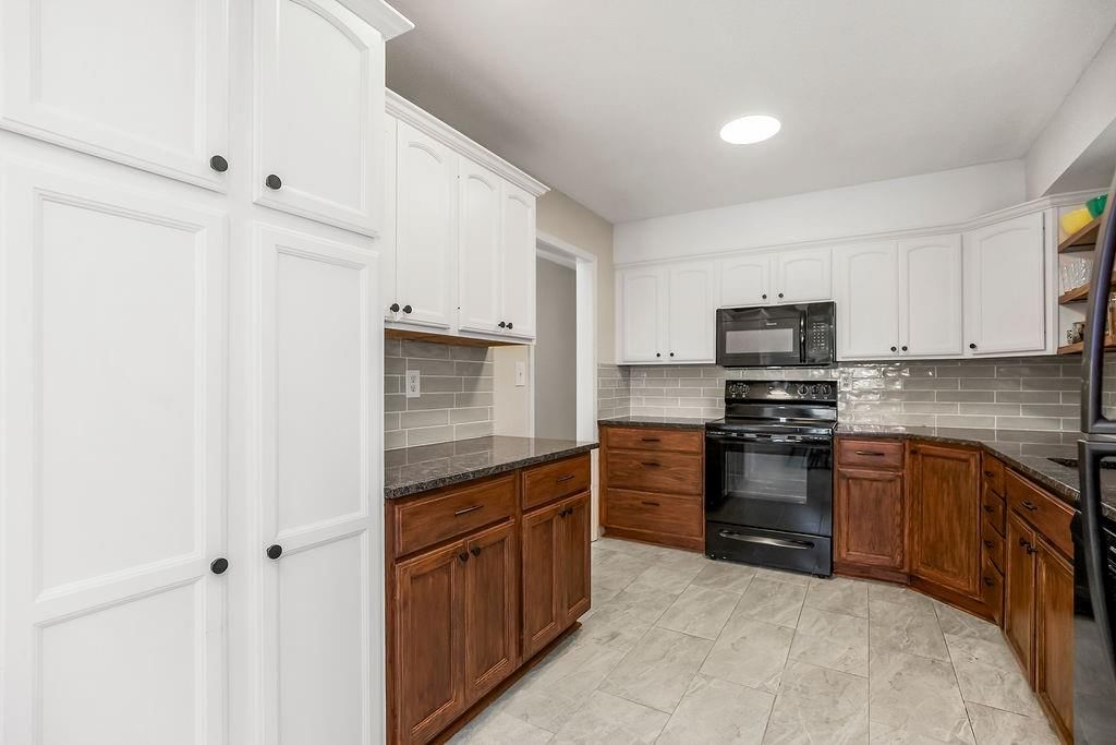 7324 N Euclid Avenue — photo 9