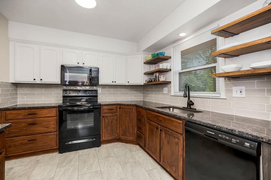 7324 N Euclid Avenue — photo 10