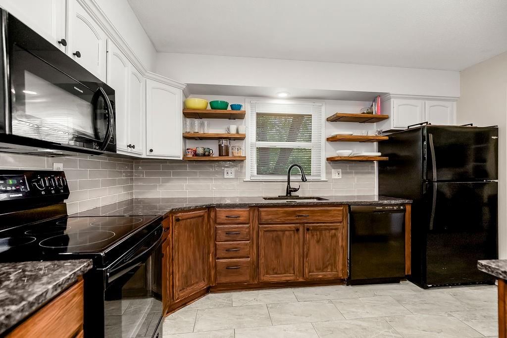 7324 N Euclid Avenue — photo 11