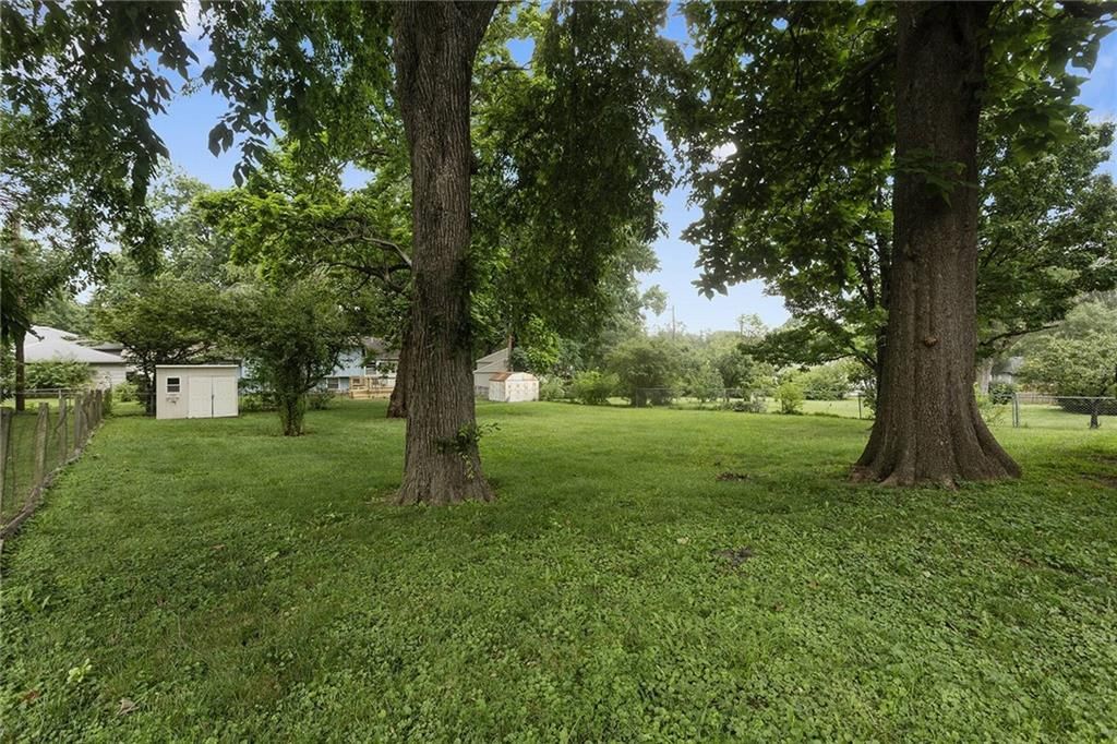 7932 Shawnee Drive — photo 40