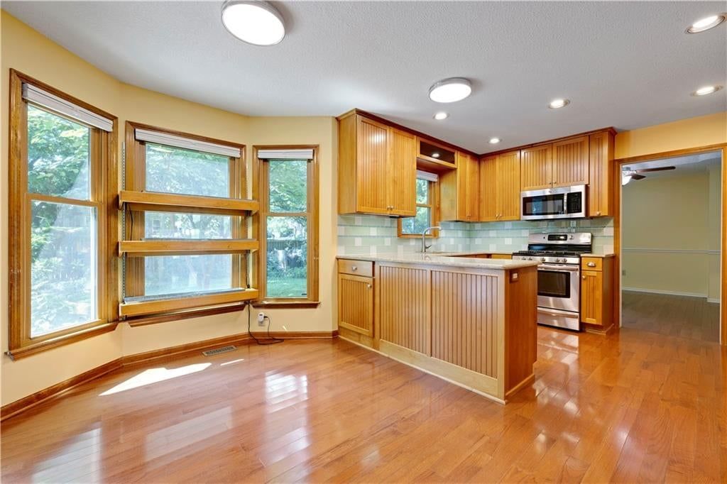 15331 W 84th Terrace — photo 8