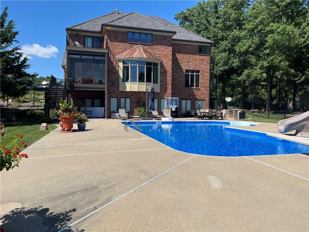 4402 NW Bittersweet Lane — photo 4