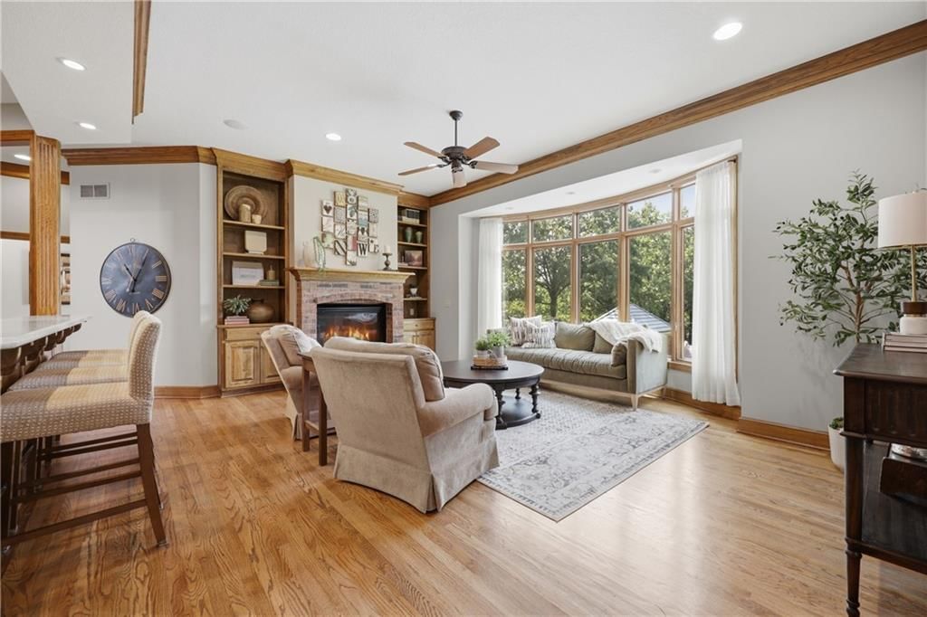 4402 NW Bittersweet Lane — photo 9