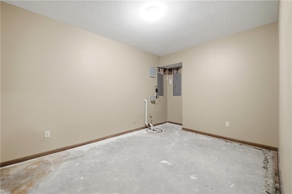 4402 NW Bittersweet Lane — photo 55