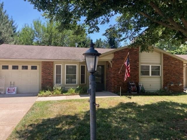 1303 W Stone Boulevard — photo 2