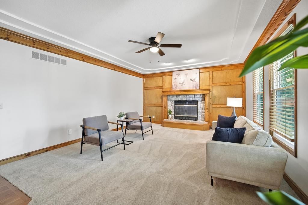 820 NE Adams Drive — photo 12