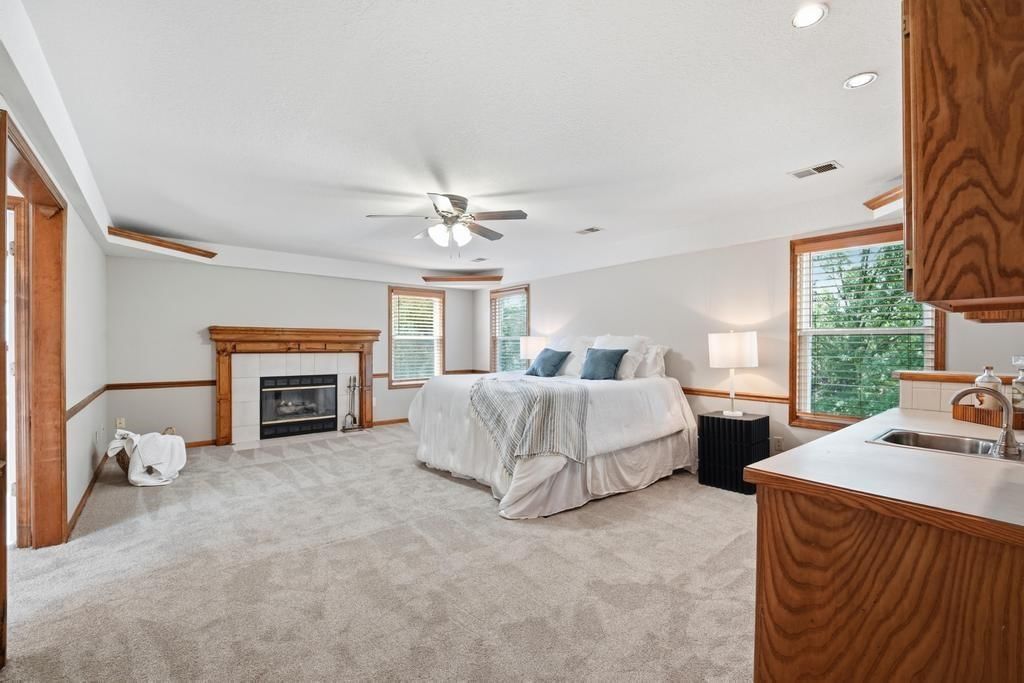 820 NE Adams Drive — photo 23