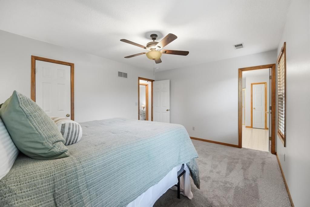 820 NE Adams Drive — photo 38