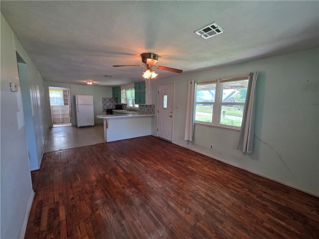 307 W Carman Road — photo 5