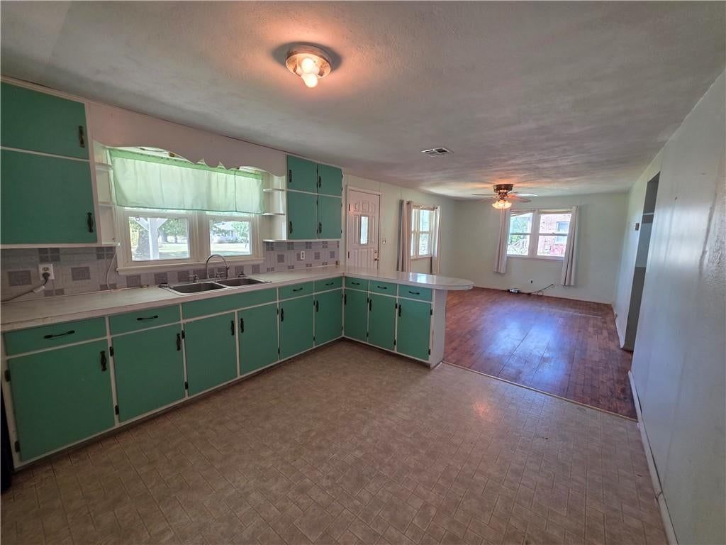 307 W Carman Road — photo 10