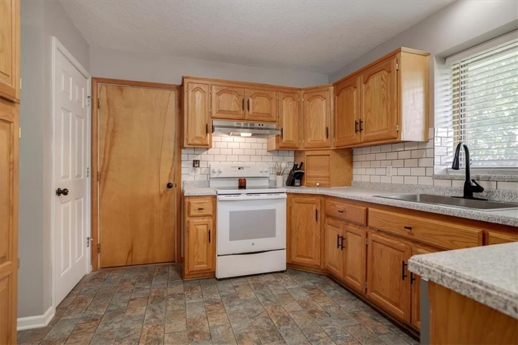 605 Birch Street — photo 12