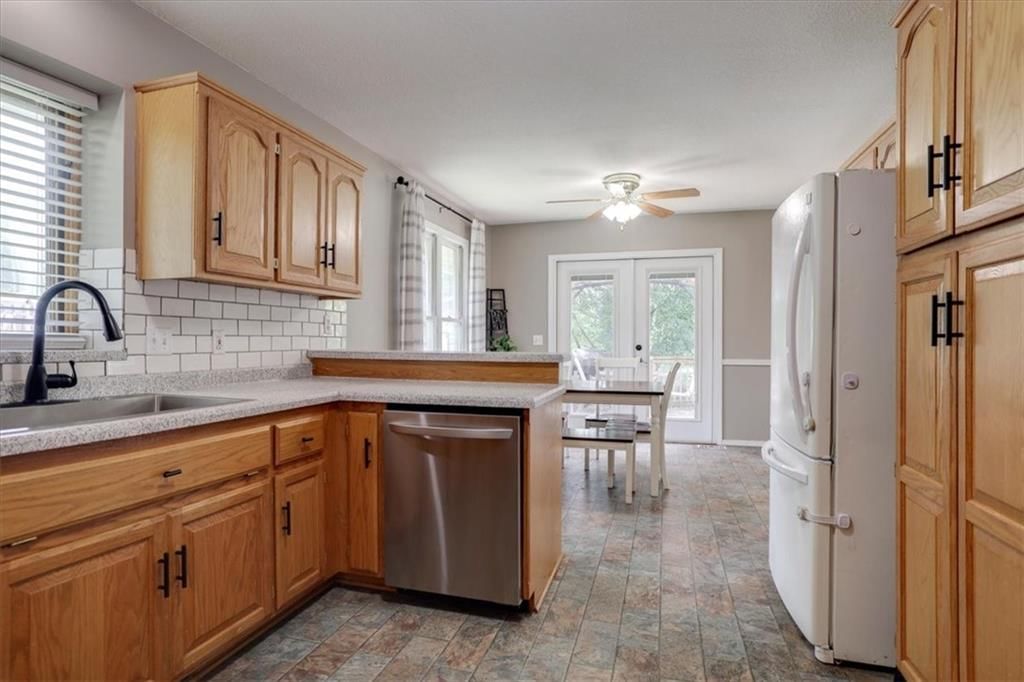 605 Birch Street — photo 14