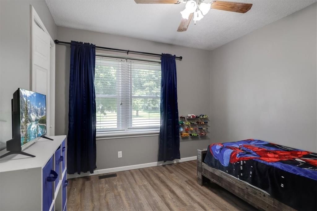 605 Birch Street — photo 21
