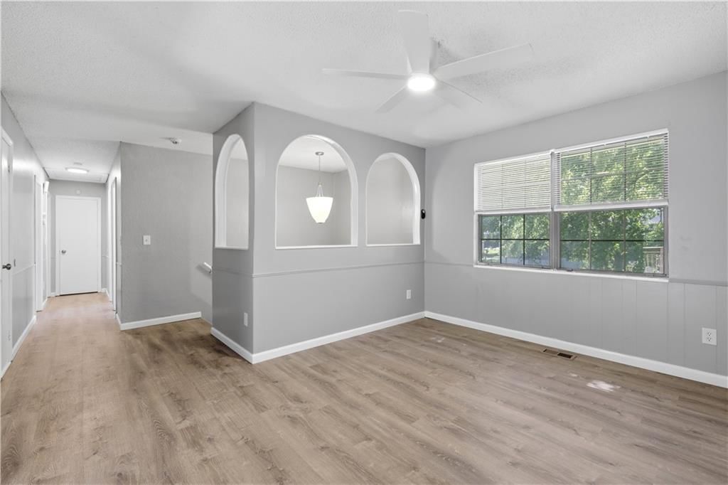 732 N Mohican Drive — photo 4