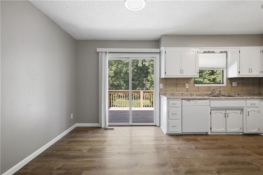 732 N Mohican Drive — photo 5