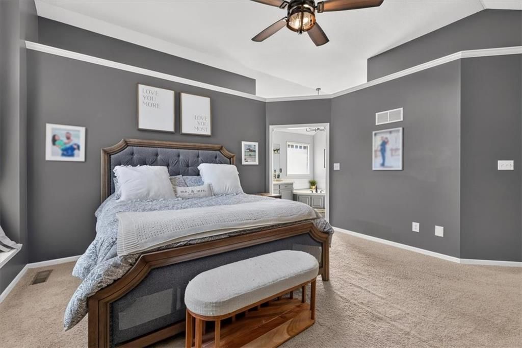 108 NE Gaslight Lane — photo 19