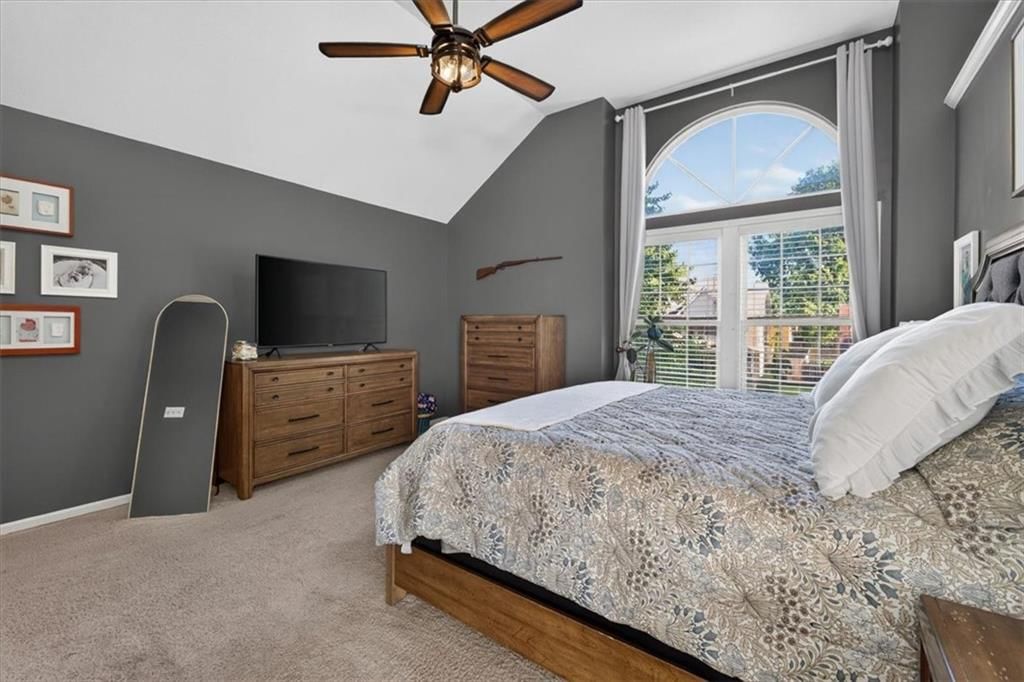 108 NE Gaslight Lane — photo 20