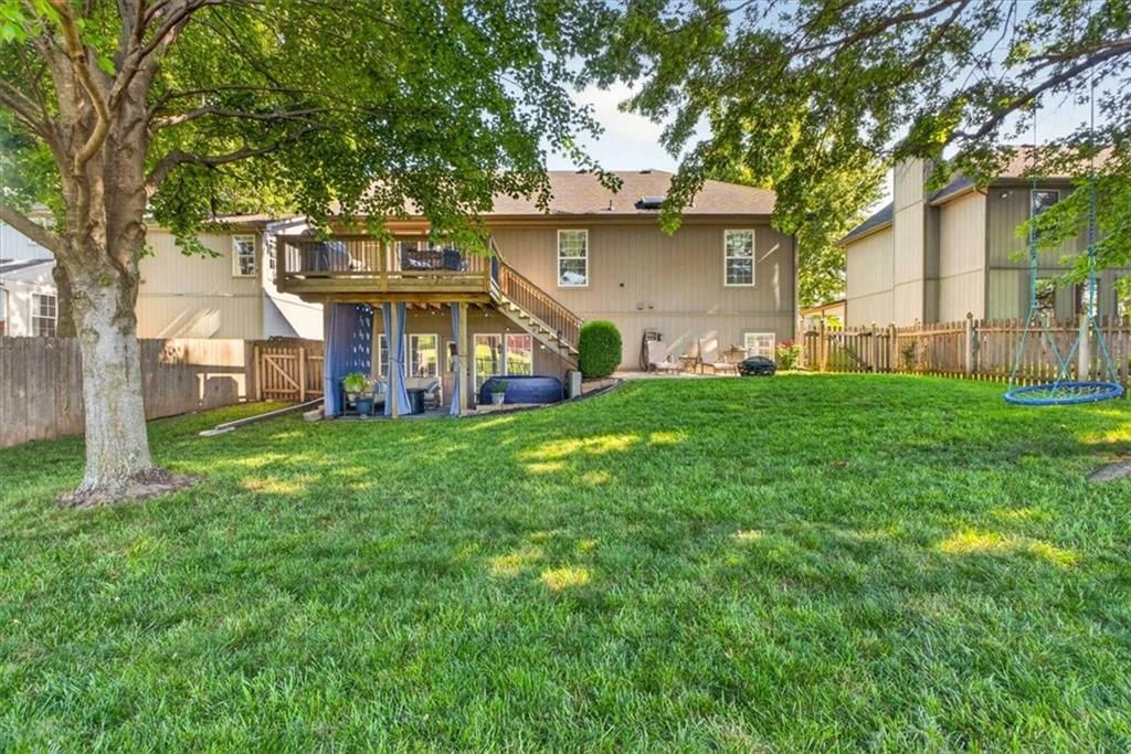 108 NE Gaslight Lane — photo 46