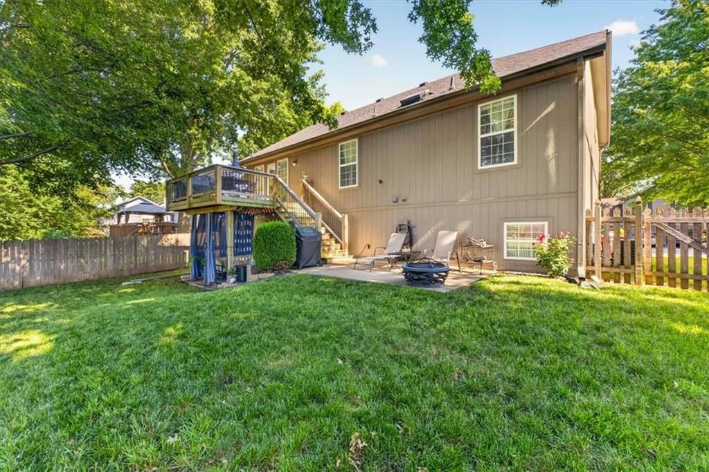 108 NE Gaslight Lane — photo 47