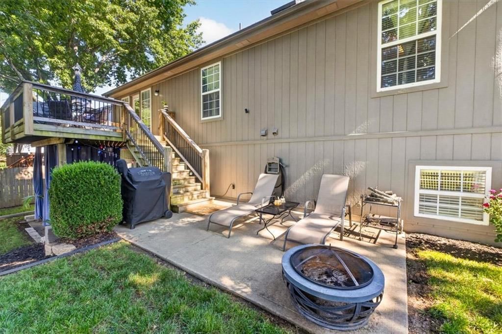 108 NE Gaslight Lane — photo 49
