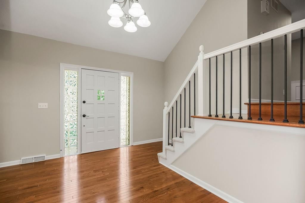 2016 E Sleepy Hollow Drive — photo 3