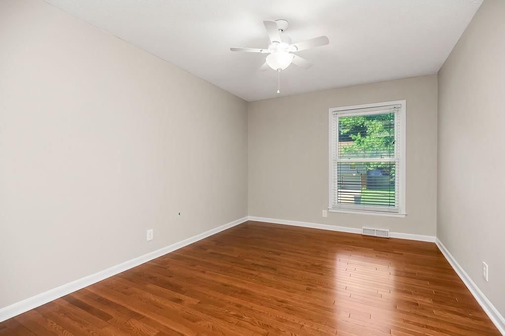 2016 E Sleepy Hollow Drive — photo 12