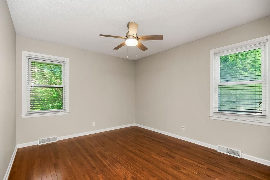 2016 E Sleepy Hollow Drive — photo 18