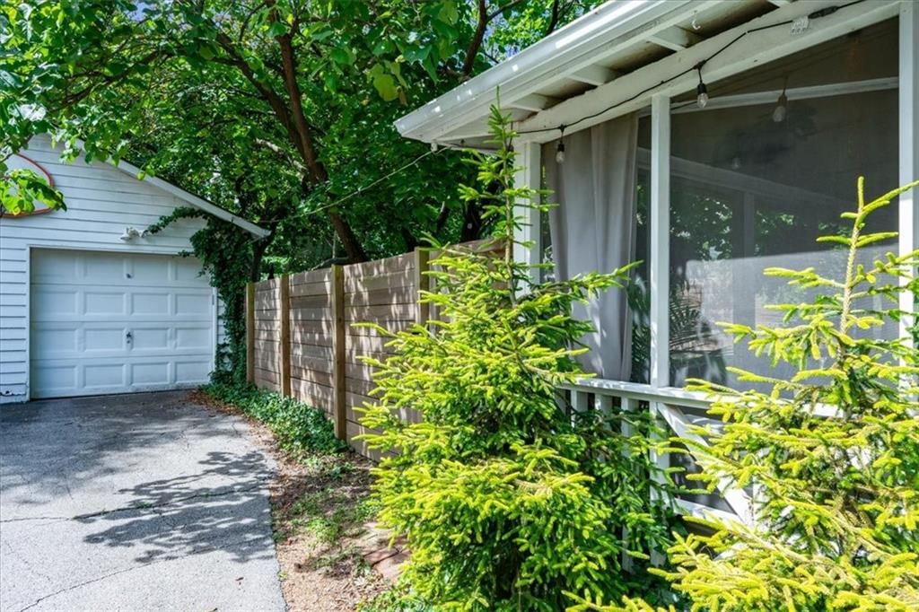 27 W Winthrope Road — photo 29