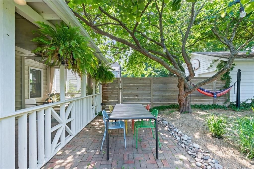 27 W Winthrope Road — photo 30