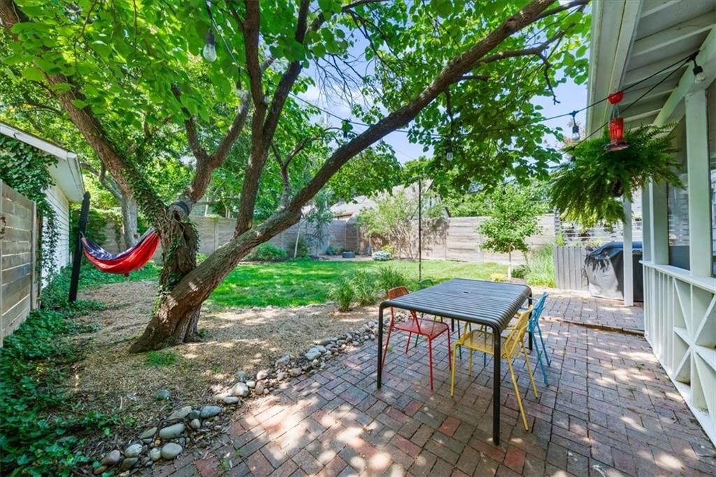 27 W Winthrope Road — photo 31